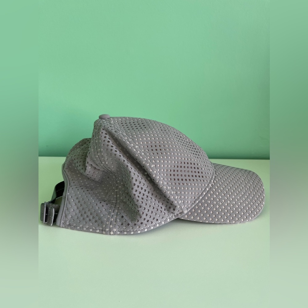 LULULEMON BALL CAP